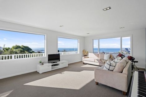 Photo of property in 3 Belleview Terrace, Mount Pleasant, Christchurch, 8081