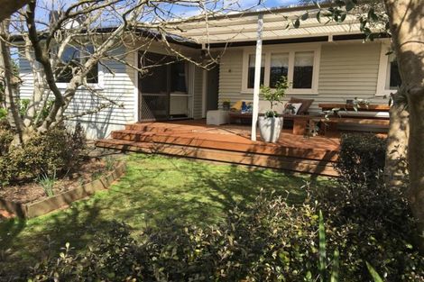 Photo of property in 29 Kapuka Road, Mangere Bridge, Auckland, 2022