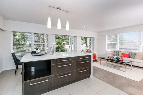 Photo of property in 1/48 Saint Vincent Avenue, Remuera, Auckland, 1050