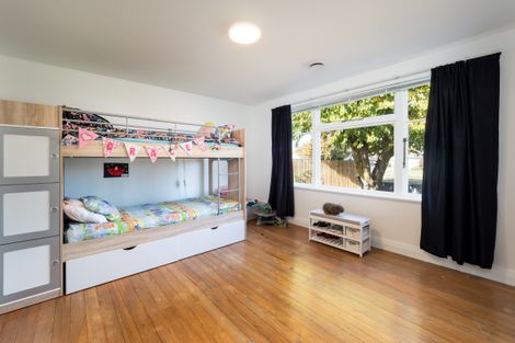 Photo of property in 28 Taurima Street, Hei Hei, Christchurch, 8042