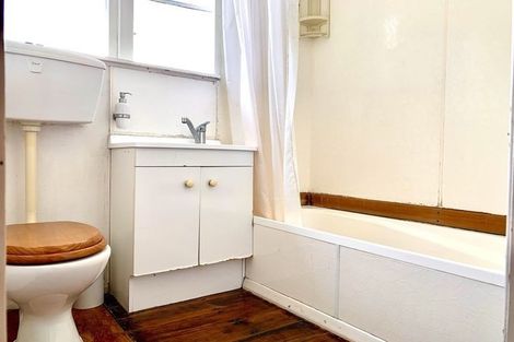 Photo of property in 50 Claude Street, Fairfield, Hamilton, 3214