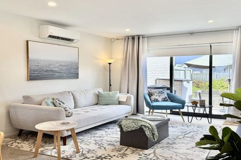 Photo of property in 8 Katikati Drive, Manurewa, Auckland, 2102