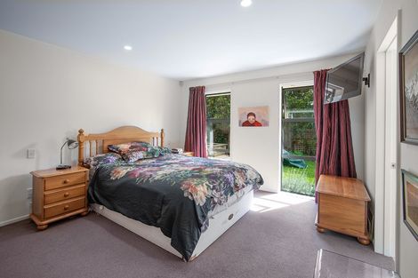 Photo of property in 4 The Oval, Hillmorton, Christchurch, 8024