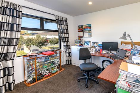 Photo of property in 37 Te Korari Street, Marshland, Christchurch, 8083