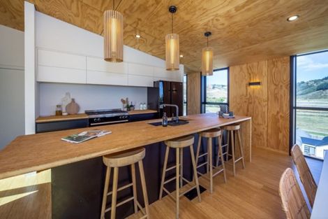 Photo of property in 8 Jahan Lane, Cashmere, Christchurch, 8022