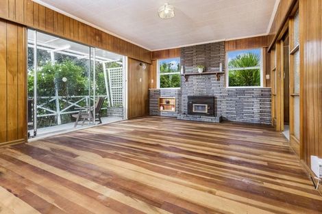 Photo of property in 12 Outlook Road, Greenhithe, Auckland, 0632
