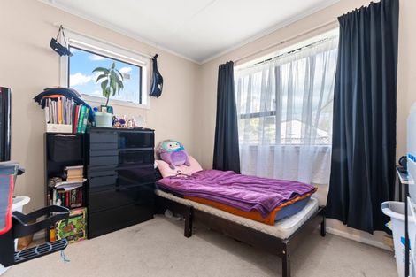 Photo of property in 36 Barrys Road, Glendene, Auckland, 0602