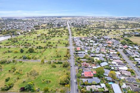 Photo of property in 94 Avondale Road, Avondale, Christchurch, 8061