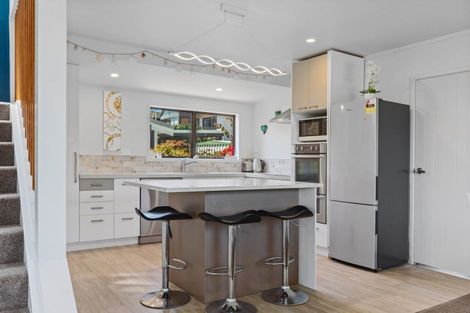 Photo of property in 1040a Papamoa Beach Road, Papamoa Beach, Papamoa, 3118