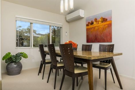 Photo of property in 84 Kittiwake Drive, Schnapper Rock, Auckland, 0632