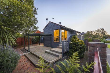 Photo of property in 75a Waterloo Crescent, Hokowhitu, Palmerston North, 4410