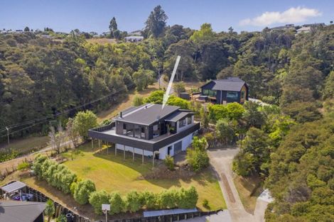 Photo of property in 4 Pohutukawa Grove, Whitianga, 3510