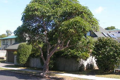 Photo of property in 2/51 Knightsbridge Drive, Forrest Hill, Auckland, 0620