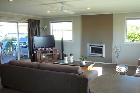 Photo of property in 49 Ashworth Street, Alexandra, 9320