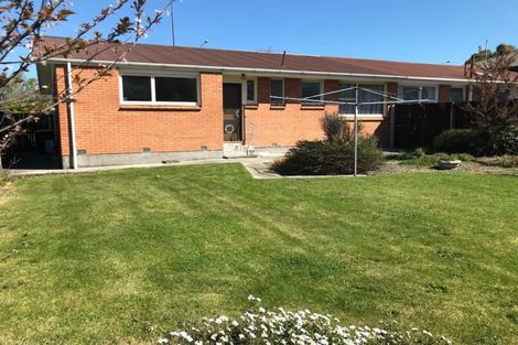Photo of property in 2/242b Sawyers Arms Road, Bishopdale, Christchurch, 8053