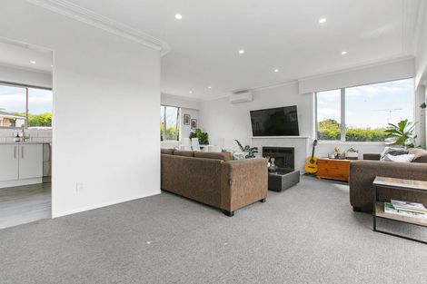 Photo of property in 2 Glenmore Road, Sunnyhills, Auckland, 2010