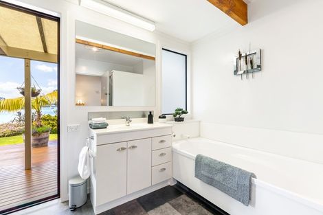 Photo of property in 101 Ferry Parade, Herald Island, Auckland, 0618