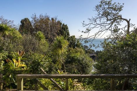 Photo of property in 12 Island View Terrace, Cockle Bay, Auckland, 2014