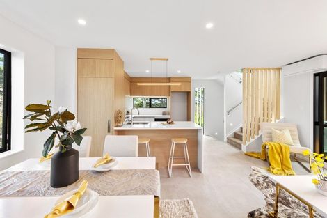 Photo of property in 28c Walker Road, Point Chevalier, Auckland, 1022