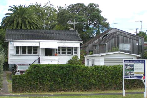 Photo of property in 50 Richmond Avenue, Northcote Point, Auckland, 0627