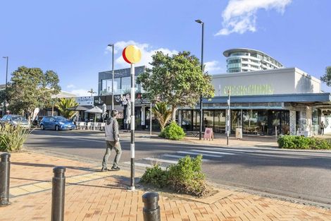 Photo of property in 24 West Hoe Road, Orewa, 0931