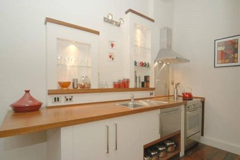 Photo of property in Hannahs Warehouse Apartments, 21/13 Leeds Street, Te Aro, Wellington, 6011