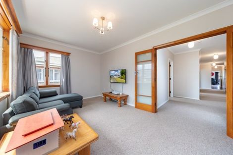 Photo of property in 19 Oxford Crescent, Ebdentown, Upper Hutt, 5018