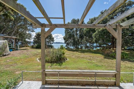 Photo of property in 156 One Tree Point Road, One Tree Point, 0118