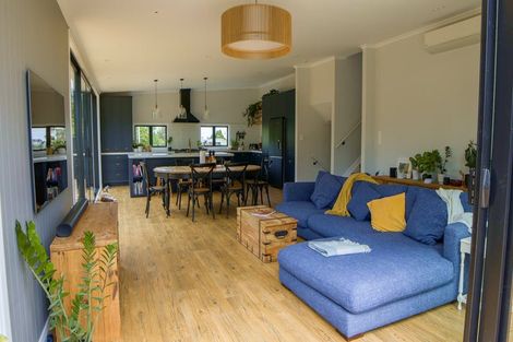 Photo of property in 50b Rangatira Road, Beach Haven, Auckland, 0626