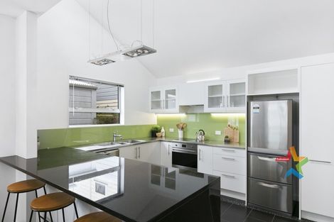 Photo of property in 51a Herald Street, Berhampore, Wellington, 6023