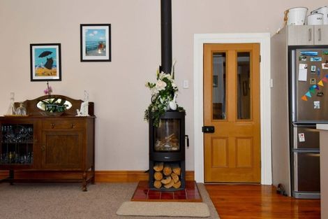 Photo of property in 27 Brough Street, Palmerston, 9430