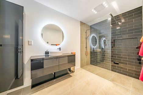 Photo of property in 75 Mount Marua Way, Timberlea, Upper Hutt, 5018