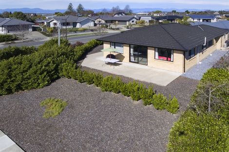 Photo of property in 2 Memorial Drive, Motueka, 7120