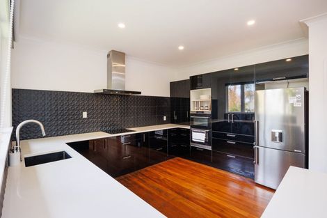 Photo of property in 230 Victoria Avenue, Hokowhitu, Palmerston North, 4410