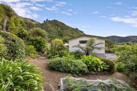 Photo of property in 5 Okiwa Place, Anakiwa, Picton, 7281