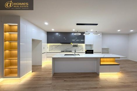 Photo of property in 56a Hogarth Rise, West Harbour, Auckland, 0618