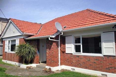 Photo of property in 28 The Quadrant, Miramar, Wellington, 6022