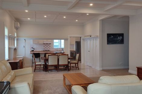 Photo of property in 1 Adam Street, Greenlane, Auckland, 1051