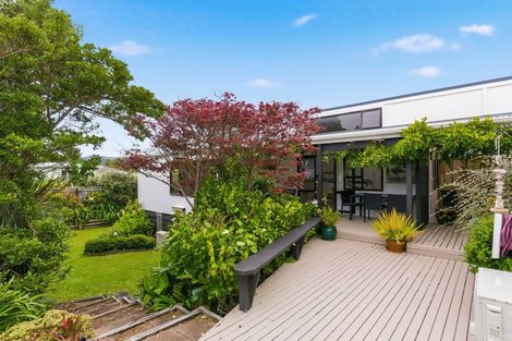 Photo of property in 102 Manly Street, Paraparaumu Beach, Paraparaumu, 5032