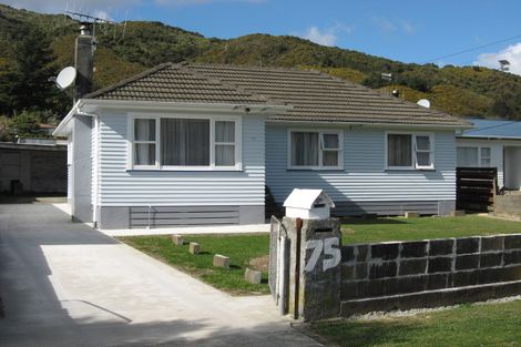 Photo of property in 75 Peel Place, Wainuiomata, Lower Hutt, 5014