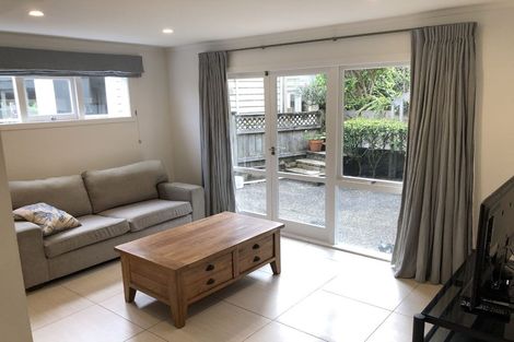 Photo of property in 6 Hinemoa Terrace, Birkenhead, Auckland, 0626