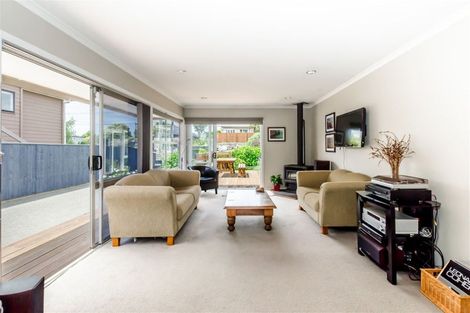 Photo of property in 10 Dale Road, Raumati South, Paraparaumu, 5032