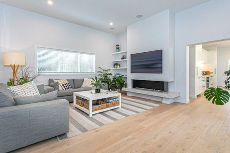 Photo of property in 163 Ocean Beach Road, Tairua, 3508