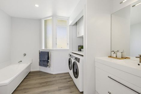Photo of property in 4g Hatton Street, Karori, Wellington, 6012