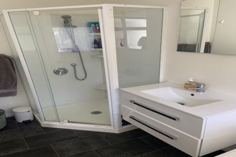 Photo of property in 10 Halswater Drive, Churton Park, Wellington, 6037