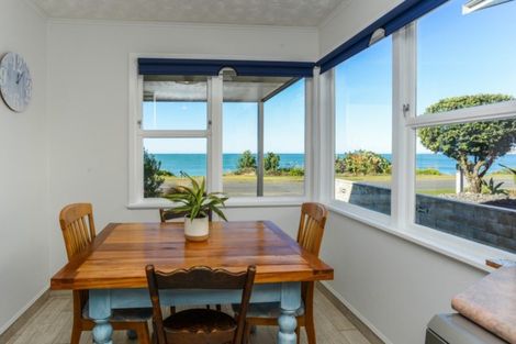 Photo of property in 42 Le Quesne Road, Bay View, Napier, 4104
