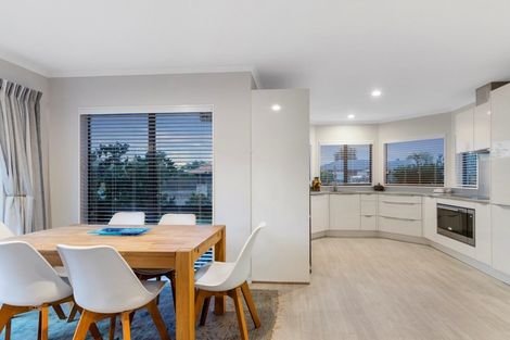 Photo of property in 9 James Henry Avenue, Papamoa Beach, Papamoa, 3118