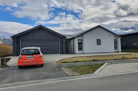 Photo of property in 17 Cumberland Road, Lower Shotover, Queenstown, 9304