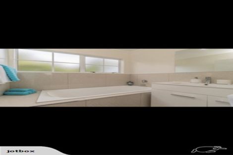 Photo of property in 67 Botany Road, Botany Downs, Auckland, 2010