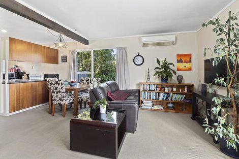 Photo of property in 11b Florio Terrace, Tawa, Wellington, 5028